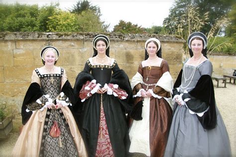 tudor women's fashion|what did tudor girls wear.